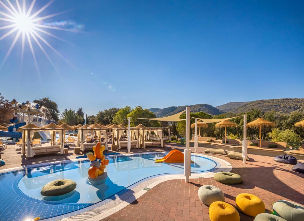 Valamar Amicor Resort ستاري غراد المظهر الخارجي الصورة