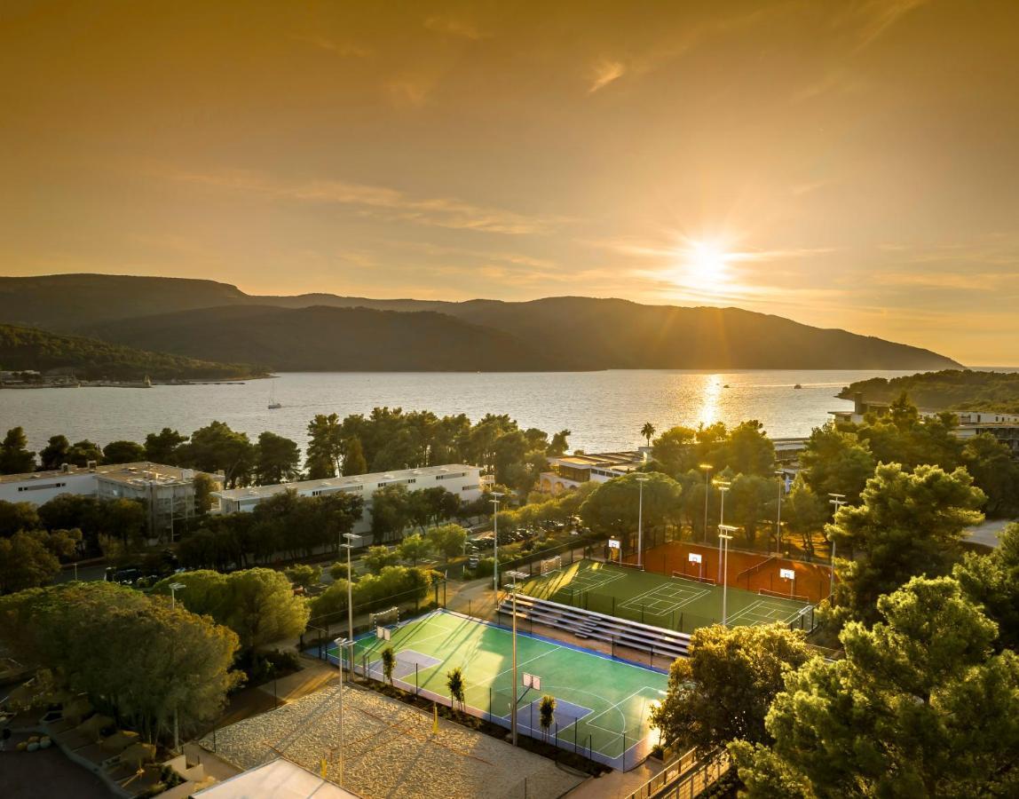 Valamar Amicor Resort ستاري غراد المظهر الخارجي الصورة